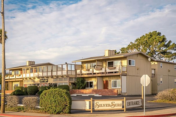 Silver Surf Motel