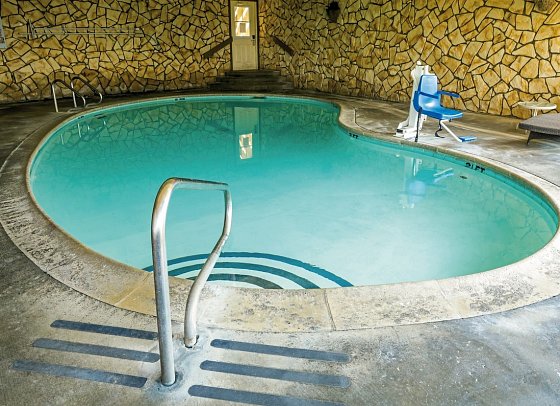 Silver Surf Motel
