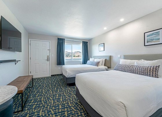 The Grove at Pismo Beach - Wohnbeispiel Standard 2 Double Beds (Zimmercodierung UG3)
