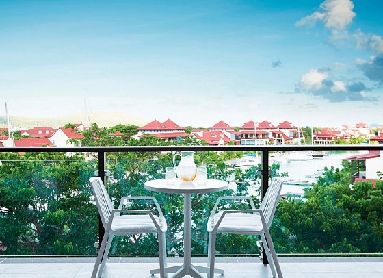 Eden Bleu Hotel - Wohnbeispiel Deluxe Marina View (Zimmercodierung UDH)