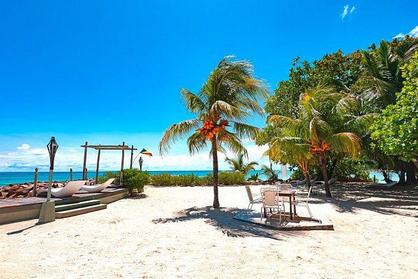 The Islander Hotel