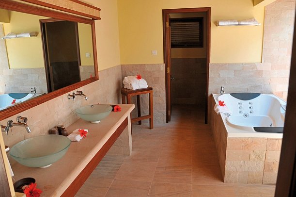 Cerf Island Resort - Wohnbeispiel Hideaway Ocean View Villa (Zimmercodierungen V1M, VHM & VM8)