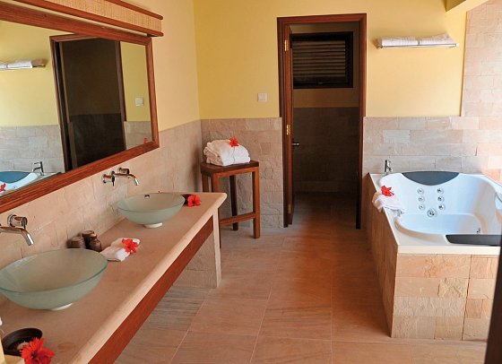 Cerf Island Resort - Wohnbeispiel Hideaway Ocean View Villa (Zimmercodierungen V1M, VHM & VM8)
