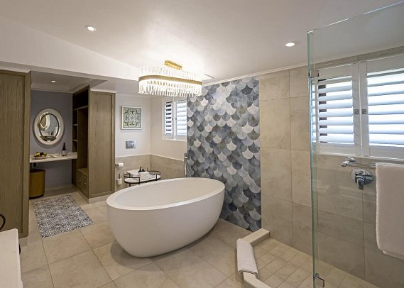 Paradise Sun Hotel - Beispiel Bad Superior (Zimmercodierungen US1, UH1 & US8)