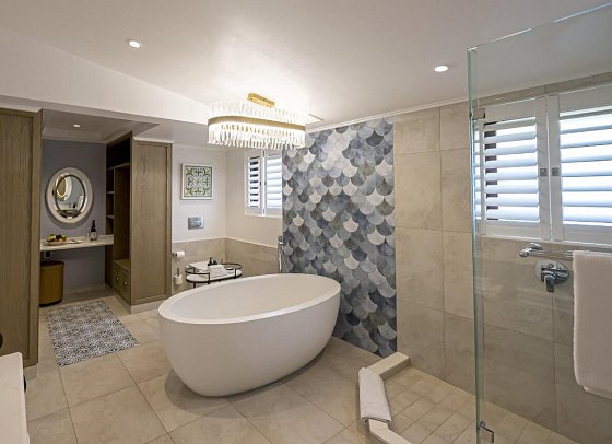 Paradise Sun Hotel - Beispiel Bad Superior (Zimmercodierungen US1, UH1 & US8)