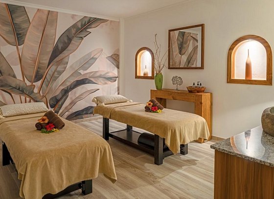 Acajou Beach Resort