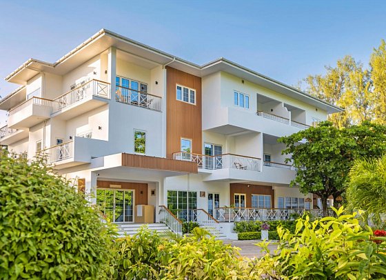 Acajou Beach Resort