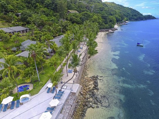 Coco de Mer & Black Parrot Suites