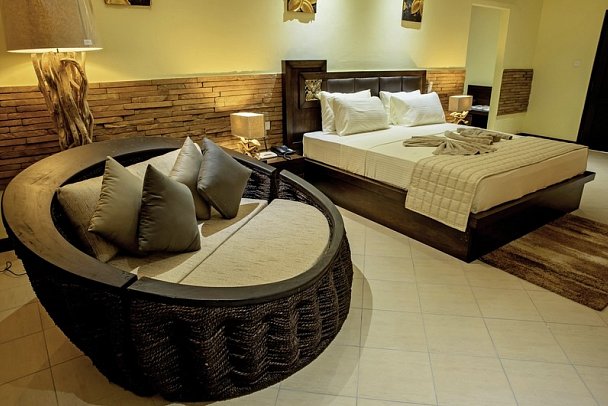 The Oasis Hotel Restaurant & Spa - Wohnbeispiel Deluxe (Zimmercodierungen UD1 & UH3)