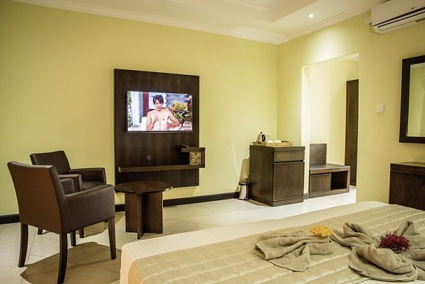 The Oasis Hotel Restaurant & Spa - Wohnbeispiel Deluxe (Zimmercodierungen UD1 & UH3)