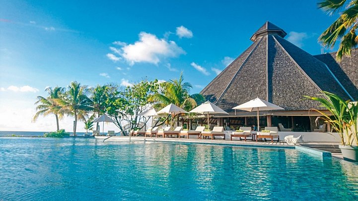 Denis Private Island