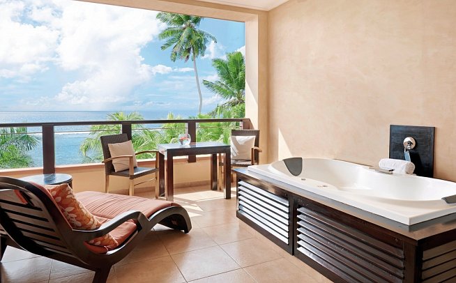 DoubleTree by Hilton Seychelles – Allamanda Resort and Spa - Wohnbeispiel Kind Premium with Ocean View with Jacuzzi (Zimmercodierungen UMM & UH2)