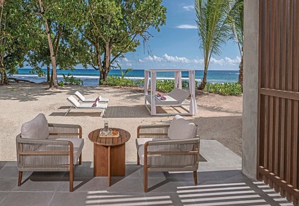 Avani+ Barbarons Seychelles