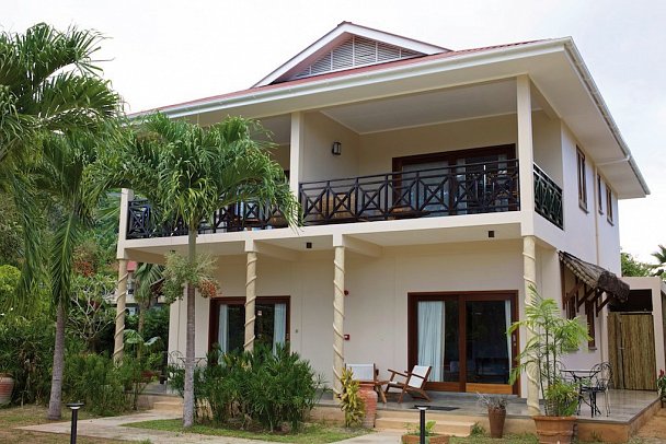 Les Lauriers Eco Hotel & Restaurant - Wohnbeispiel Family Room (Zimmercodierung FB3)