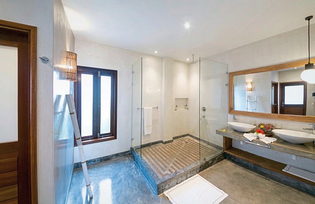 Les Lauriers Eco Hotel & Restaurant - Beispiel Bad Honeymoon Suite (Zimmercodierung WH1)