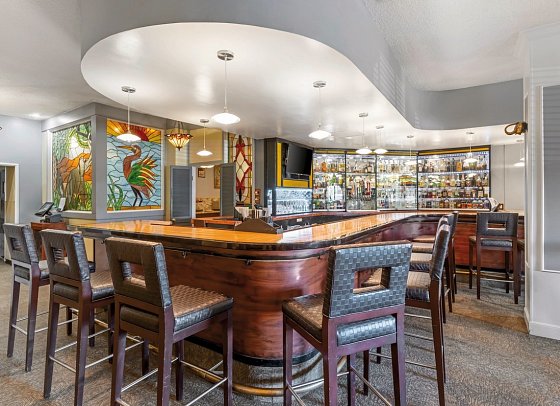 Best Western Plus Grosvenor Airport Hotel