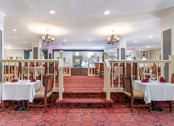 Best Western Plus Grosvenor Airport Hotel