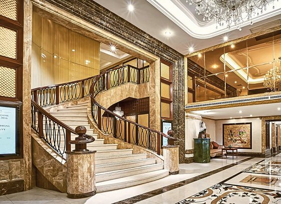 Windsor Plaza Hotel