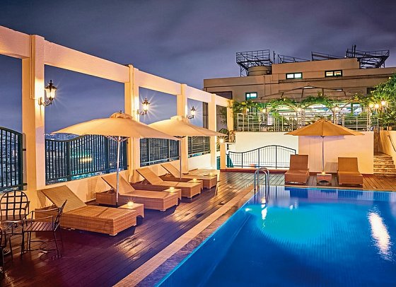 Windsor Plaza Hotel