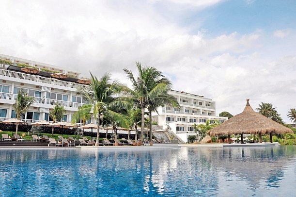 The Cliff Resort & Residences