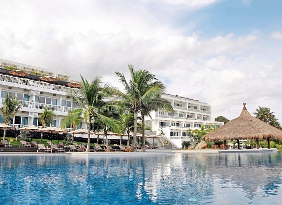 The Cliff Resort & Residences