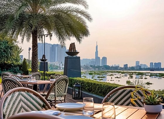 Mia Saigon - Luxury Boutique Hotel - Restaurant Kitchen By The River