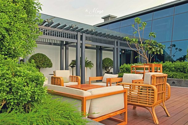 Mia Saigon - Luxury Boutique Hotel - Rooftop Bar The Muse