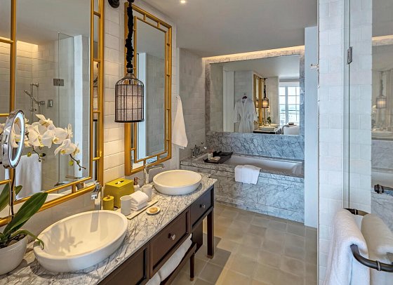 Mia Saigon - Luxury Boutique Hotel - Badbeispiel Deluxe (Zimmercodierung UD1)