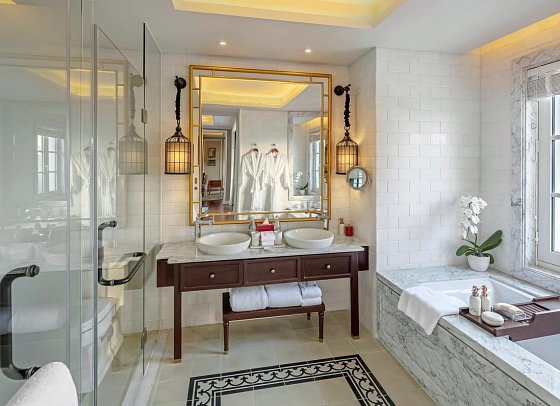 Mia Saigon - Luxury Boutique Hotel - Badbeispiel Mia Suite (Zimmercodierung WB1)