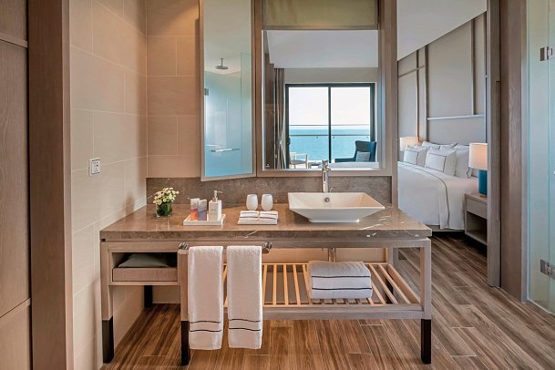 Meliá Ho Tram Beach Resort - Wohnbeispiel Bad Junior Suite Ocean View (Zimmercodierung JBM)