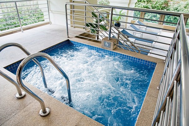 Sherwood Suites Saigon