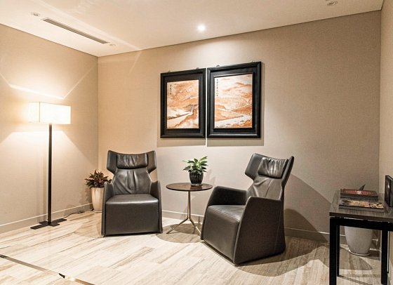 Sherwood Suites Saigon