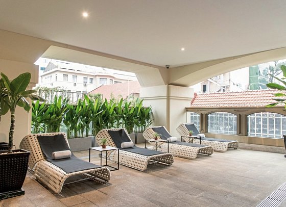 Sherwood Suites Saigon