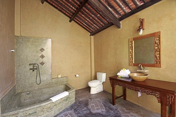 Ho Tram Beach Boutique Resort & Spa - Badbeispiel Premier Lagoon Room/Bungalow (Zimmercodierung BM1)