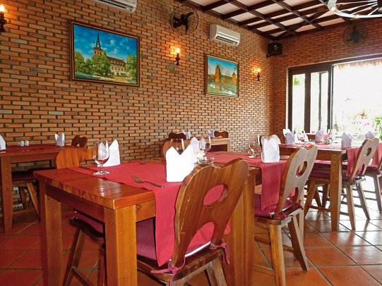 Cham Villas