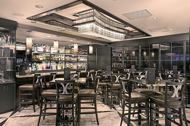 Mandarin Oriental, Singapore - Restaurant Bar