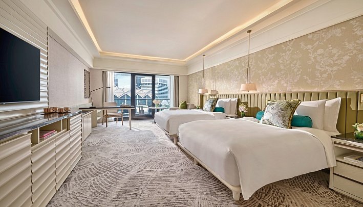 Mandarin Oriental, Singapore - Premier Room with Balcony (Zimmercodierung UM1)