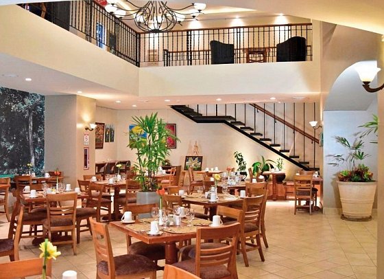 Sleep Inn Paseo Las Damas