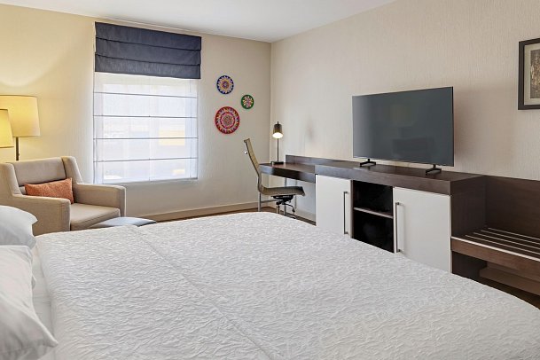 Hampton by Hilton San José Airport - Wohnbeispiel Standard Room (Zimmercodierung UG1)