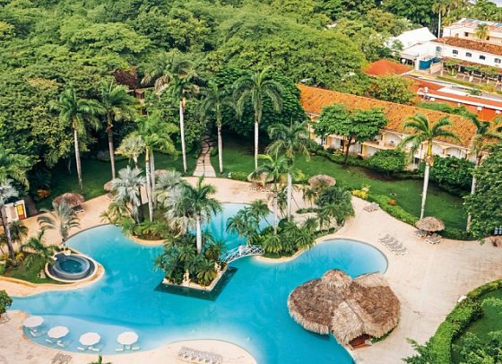 Tamarindo Diriá Beach Resort