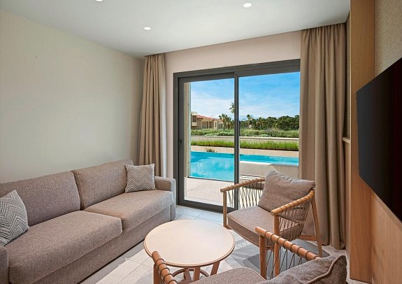 Meravia Leonardo Limited Edition - Wohnbeispiel Deluxezimmer Gartenblick und Privatpool (Zimmercodierung DDR)
