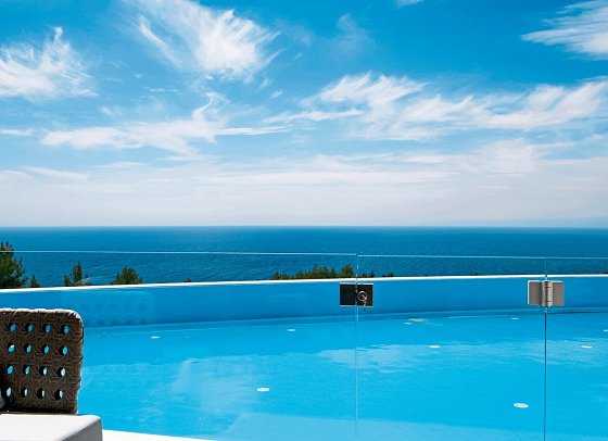 Ajul Luxury Hotel & Spa Resort - Wohnbeispiel Doppelzimmer Deluxe Gemeinschaftspool (Zimmercodierung DDQ)