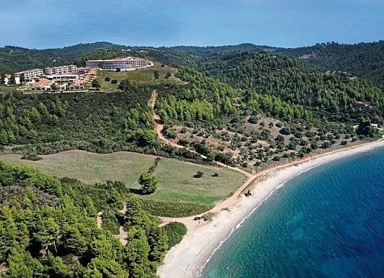 Ajul Luxury Hotel & Spa Resort