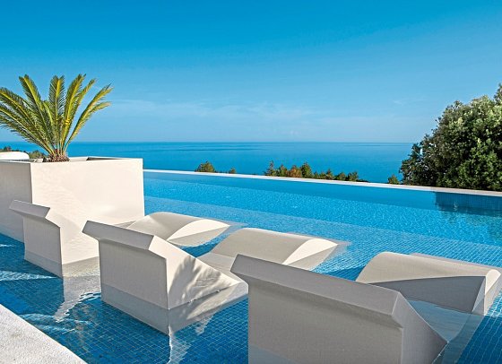 Ajul Luxury Hotel & Spa Resort
