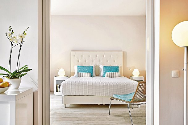 Domes Noruz Kassandra - Wohnbeispiel Suite seitl. Meerblick Ivory (Zimmercodierung WBN)