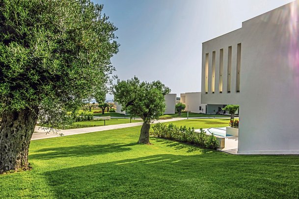 Ammoa Luxury Hotel & Spa Resort