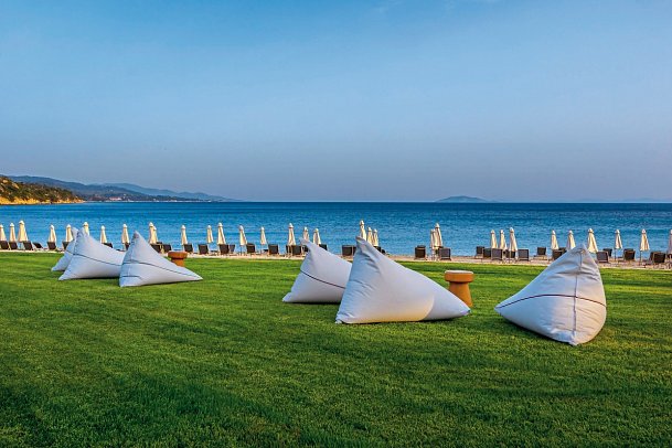 Ammoa Luxury Hotel & Spa Resort