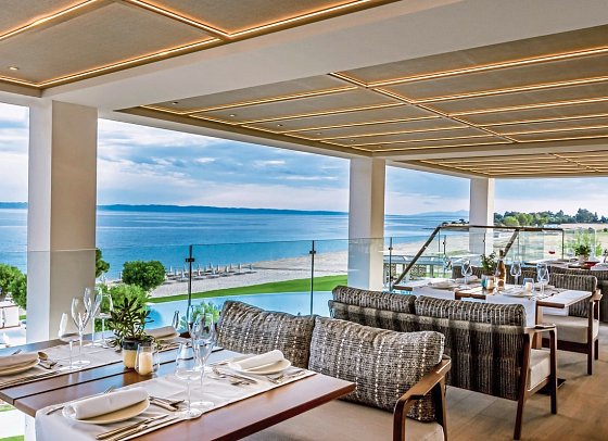 Ammoa Luxury Hotel & Spa Resort