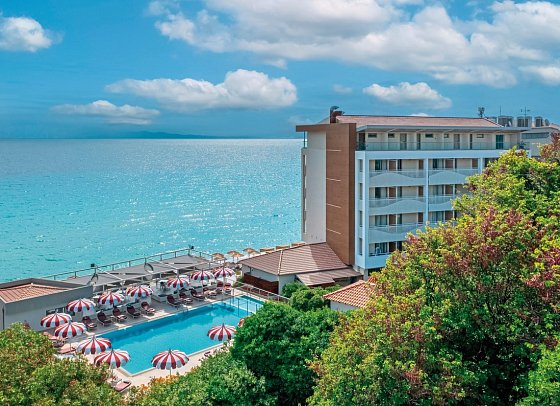 Ammon Zeus Luxury Beach Hotel
