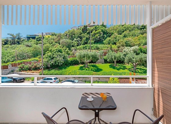Ammon Zeus Luxury Beach Hotel - Wohnbeispiel Economy Gartenblick (Zimmercodierung DEG)